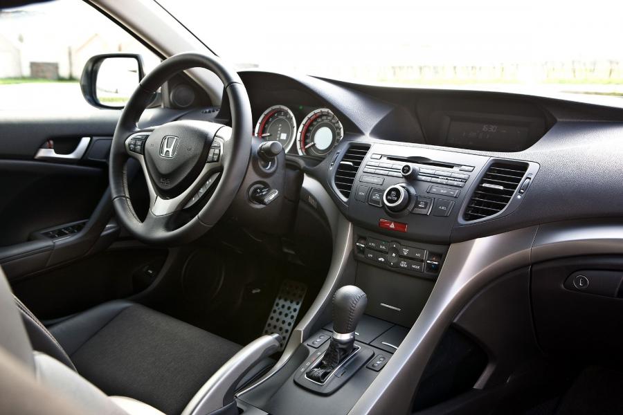  Honda Accord 2008 года  (фото 9 из 86)